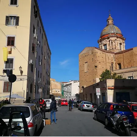 Albergheria House In The Old Town *