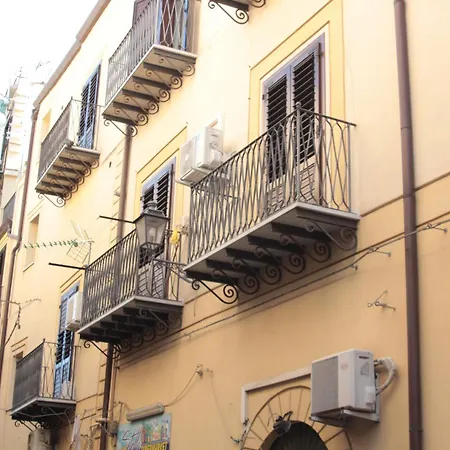 Albergheria House In The Old Town Palermo
